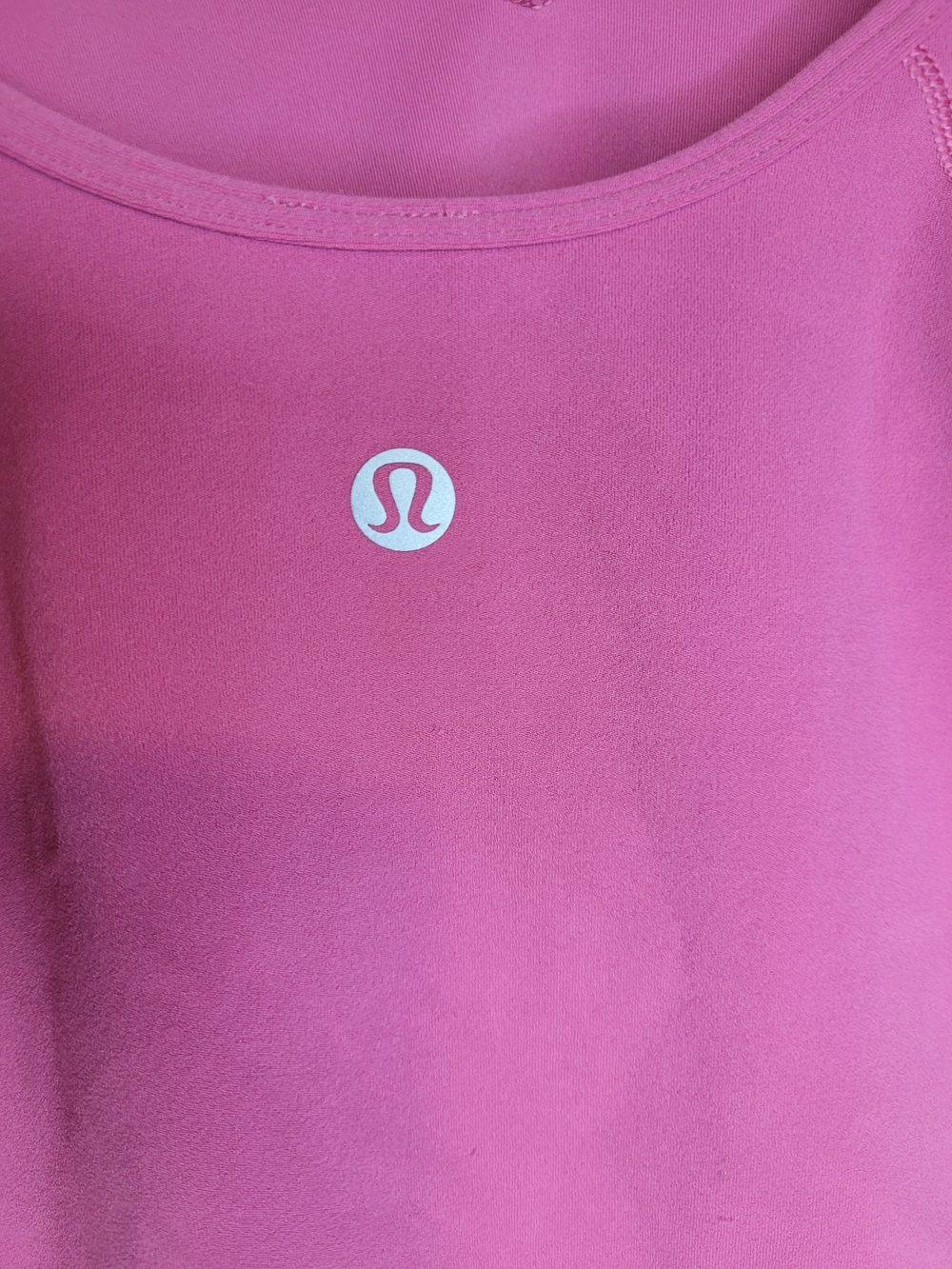 Lululemon cropped top